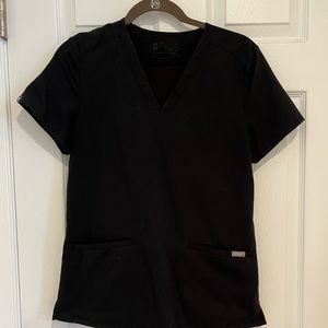 Fig XS scrub top- black